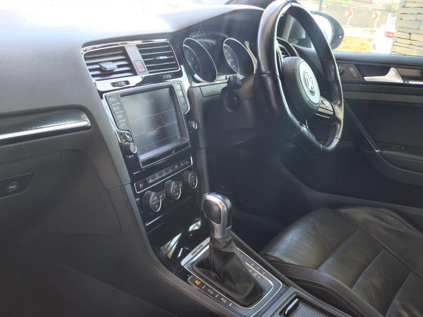 2015 Volkswagen Golf R