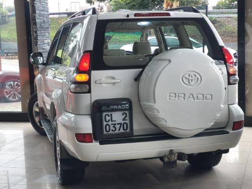 2004 Toyota Land Cruiser Prado 3.0DT GX
