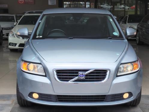 2010 Volvo S40 2.0