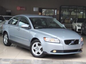 2010 Volvo S40 2.0