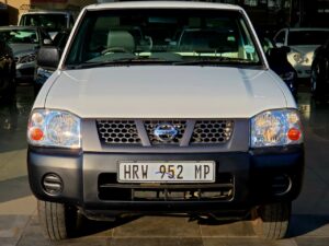 2015 Nissan NP300 Hardbody 2.0